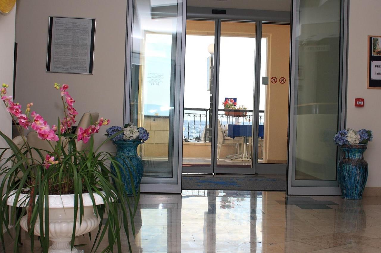 Aparthotel Natalia Podgora Buitenkant foto